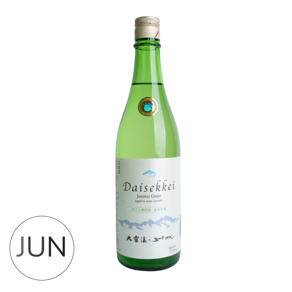Daisekkei Wine-Barrel Aged Junmai Ginjo White (720ml)